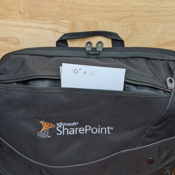 Canvas Messenger Style Laptop Bag - Picture 11 of 16